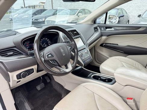 Used 2017 Lincoln MKC Reserve w/ Lincoln MKC Climate Package FWD image 33