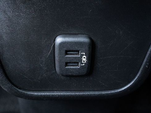 Used 2021 Chevrolet Equinox LT image 38