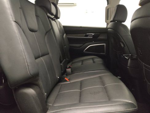 Used 2022 Kia Telluride EX FWD image 19