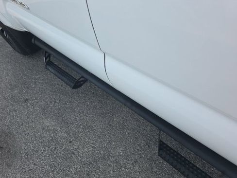 Used 2020 Toyota Tacoma TRD Sport w/ Technology Package image 8