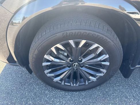 Used 2024 Nissan Rogue Platinum w/ Platinum Premium Package image 10