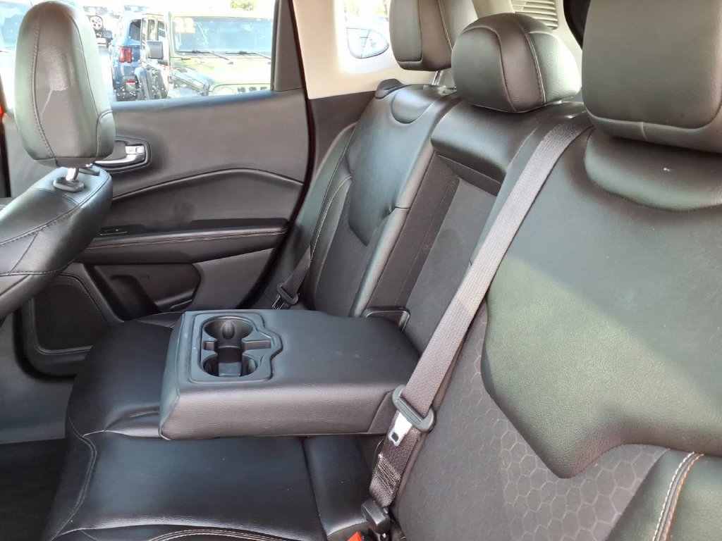 Certified 2018 Jeep Compass Latitude w/ Popular Equipment Group AWD/4WD image 12
