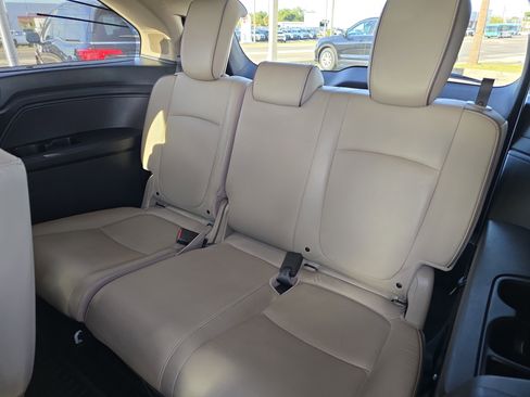 Used 2023 Honda Odyssey Elite image 13