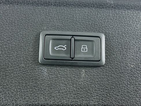 Used 2024 Audi Q5 2.0T Premium Plus image 32