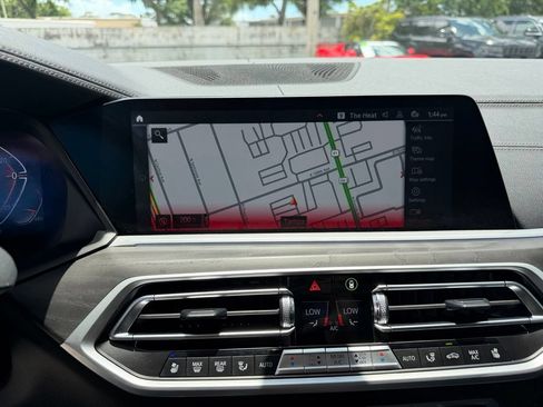 Used 2022 BMW X7 xDrive40i w/ Premium Package AWD/4WD image 22