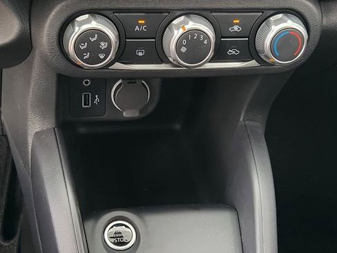 New 2025 Nissan Kicks Play S image 15