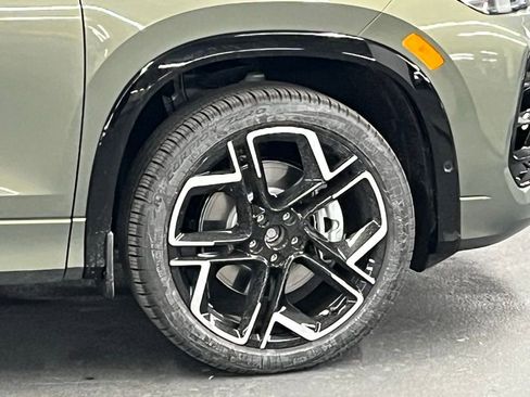 New 2026 Volkswagen Tiguan SEL R-Line image 42