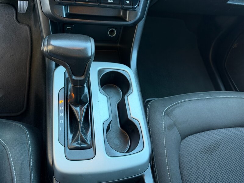 Used 2018 Chevrolet Colorado LT w/ Redline Special Edition RWD image 30