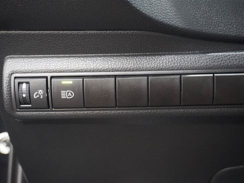 Used 2021 Toyota Corolla LE FWD image 16