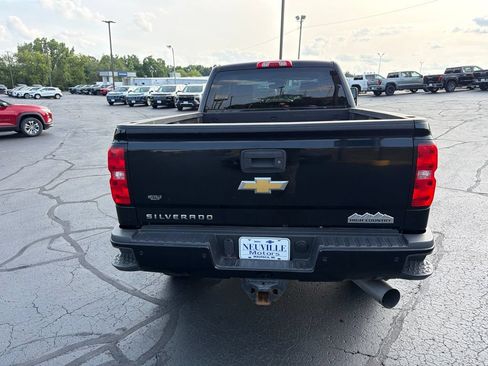 Used 2019 Chevrolet Silverado 2500 High Country w/ Duramax Plus Package AWD/4WD image 4