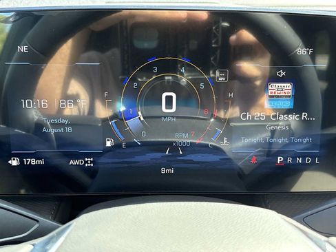 New 2027 Chevrolet Equinox LT w/ Convenience Package II AWD/4WD image 12