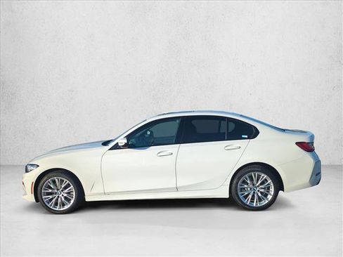 Certified 2023 BMW 330i Sedan w/ Convenience Package RWD image 9