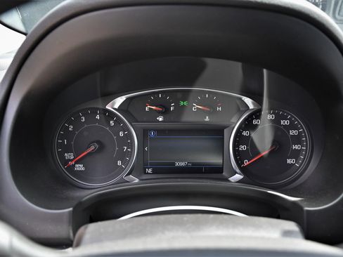 Used 2024 GMC Terrain SLE w/ Driver Convenience Package image 12