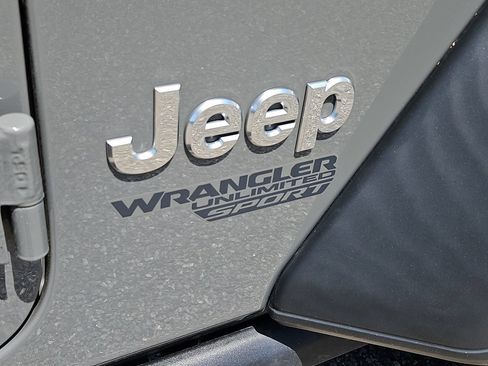 Used 2020 Jeep Wrangler Unlimited Sport S AWD/4WD image 12