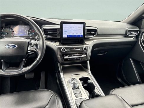 Used 2020 Ford Explorer XLT w/ Equipment Group 202A image 26