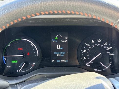 Used 2022 Toyota Sienna XSE image 28