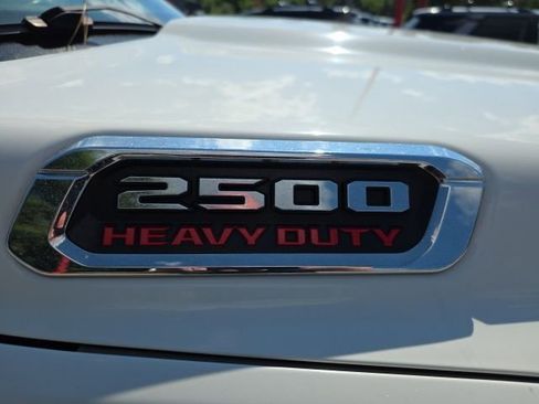 Used 2019 RAM 2500 Laramie AWD/4WD image 6