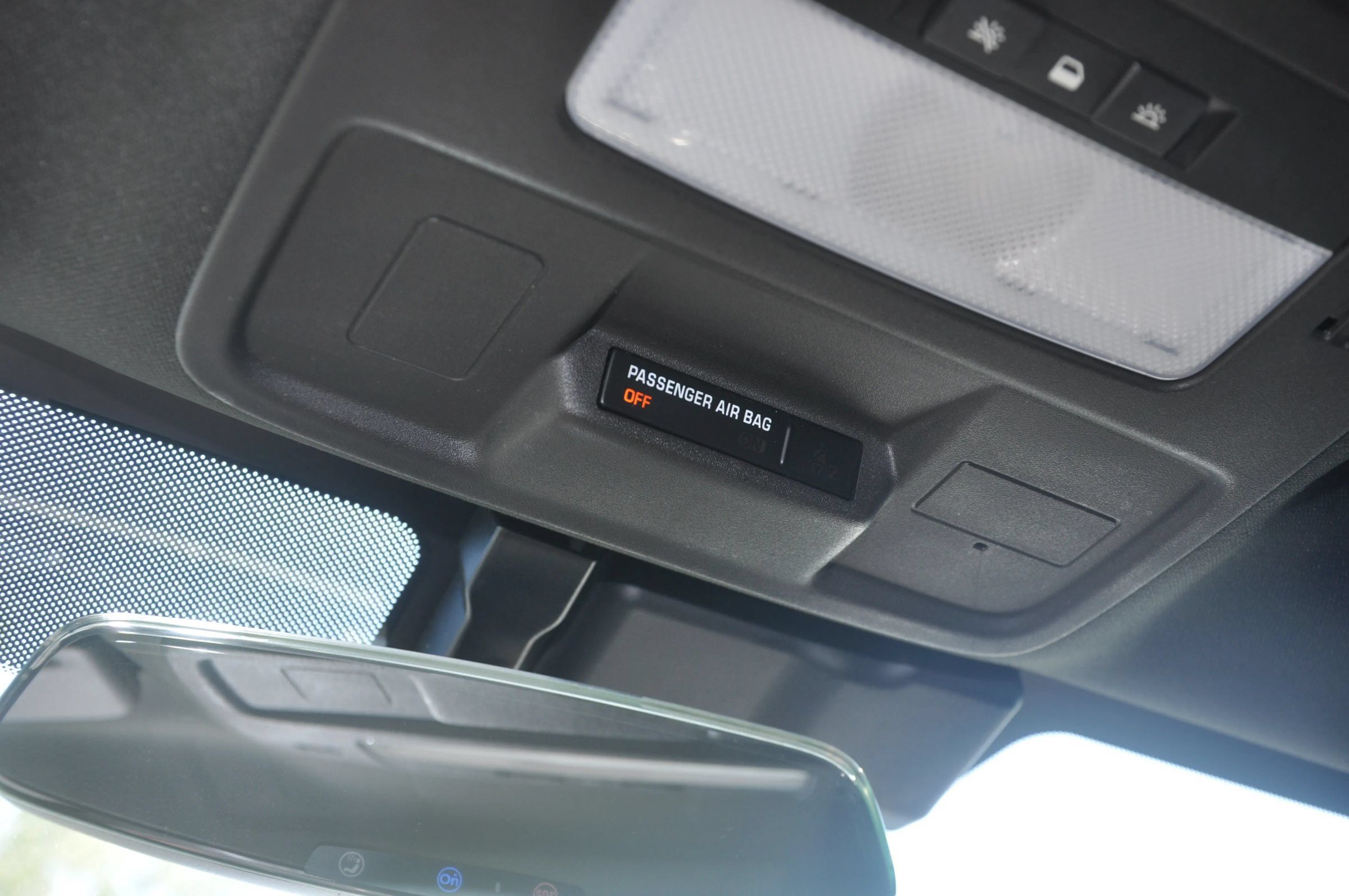 Used 2015 Chevrolet Camaro LS RWD image 30