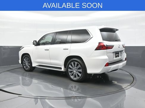 Used 2016 Lexus LX 570 4WD w/ Luxury Package image 5