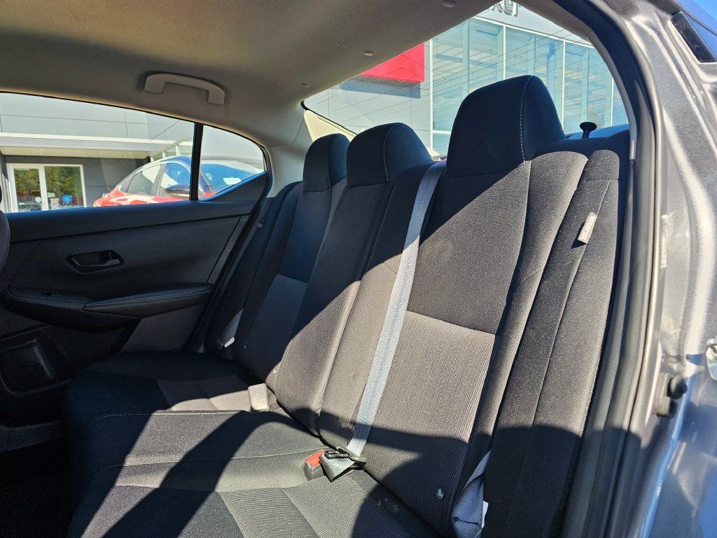 Used 2024 Nissan Sentra SV FWD image 14