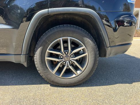 Used 2020 Jeep Grand Cherokee Limited w/ Trailer Tow Group IV AWD/4WD image 9