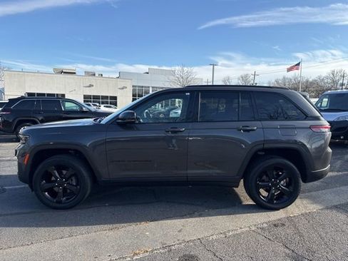 Certified 2022 Jeep Grand Cherokee Altitude image 20