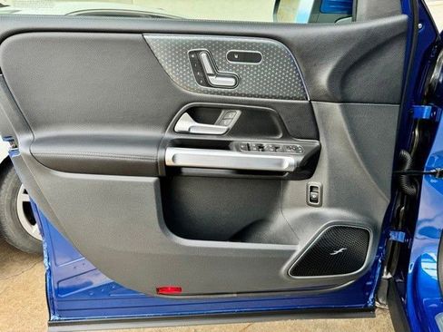 Certified 2024 Mercedes-Benz GLB 250 4MATIC image 21