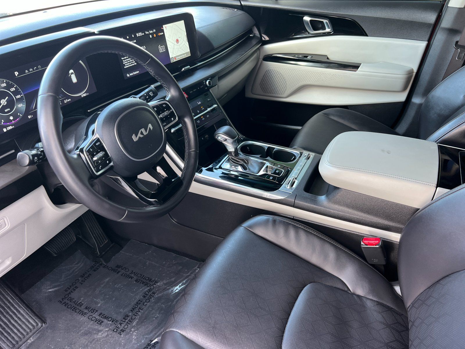 Certified 2024 Kia Carnival SX FWD image 9