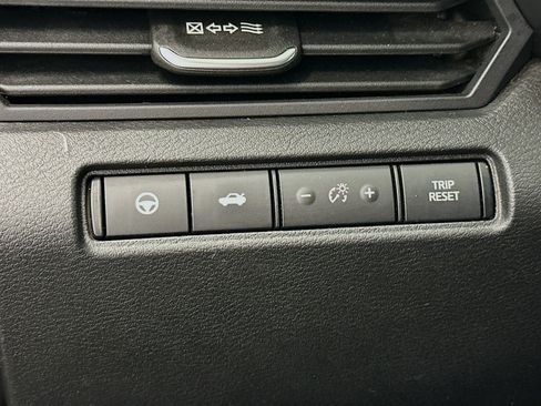 Used 2019 Nissan Altima 2.5 SL FWD image 17
