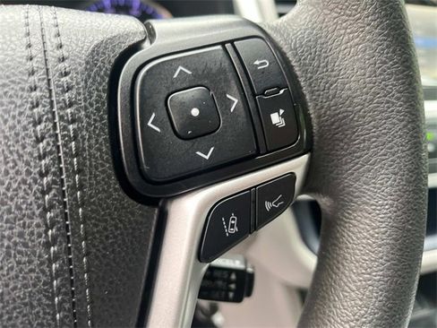 Used 2019 Toyota Highlander LE image 15