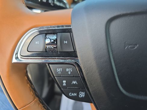 Certified 2023 Lincoln Nautilus Black Label w/ Class II Trailer Tow Package image 16