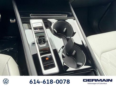 New 2026 Volkswagen Atlas Cross Sport SEL Premium R-Line AWD/4WD image 32
