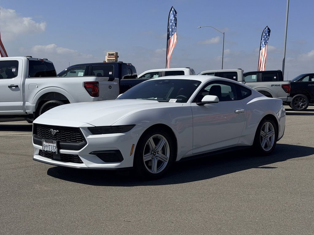Used 2026 Ford Mustang Coupe RWD image 4