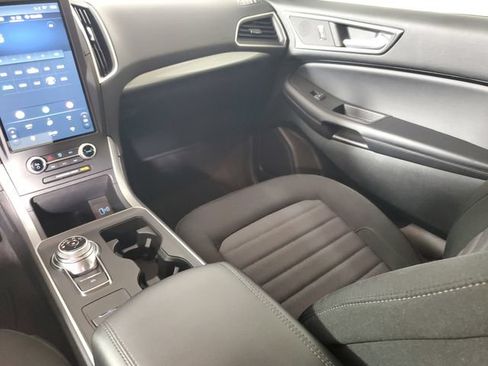 Used 2022 Ford Edge SE w/ Black Appearance Package AWD/4WD image 13