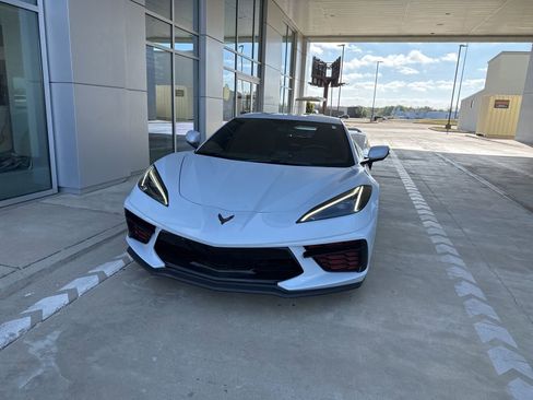 Used 2023 Chevrolet Corvette Stingray Coupe w/ Z51 Performance Package image 3