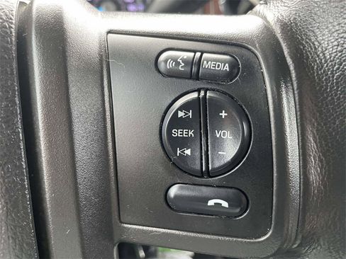 Used 2015 Ford F250 Lariat w/ Lariat Ultimate Package image 25