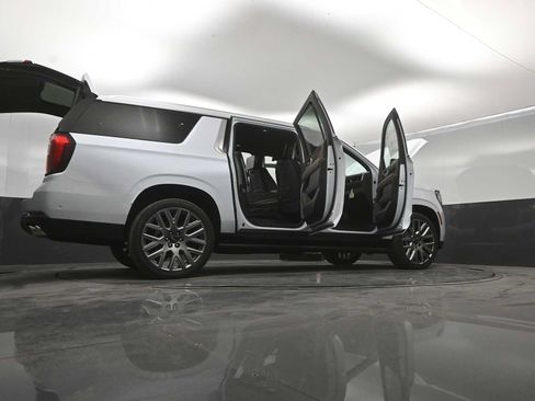 New 2026 GMC Yukon XL Denali Ultimate AWD/4WD image 44