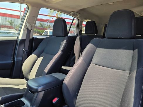 Used 2014 Toyota RAV4 XLE FWD image 21