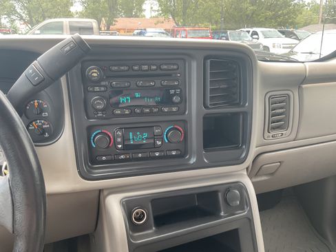 Used 2006 Chevrolet Silverado 3500 LT w/ Heavy-Duty Power Package RWD image 15