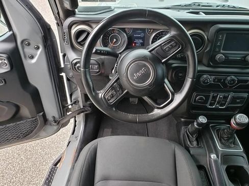 Used 2018 Jeep Wrangler Unlimited Sport S AWD/4WD image 22