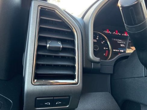 Used 2019 Ford F150 Raptor w/ Equipment Group 801A Mid image 26