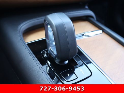 Used 2024 Volvo XC90 T8 Plus w/ Protection Package Premier AWD/4WD image 26