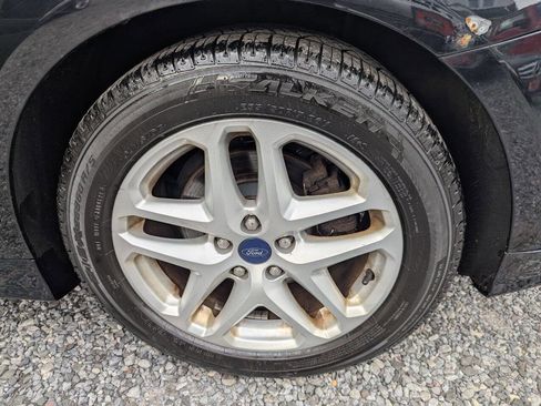 Used 2016 Ford Fusion SE image 39