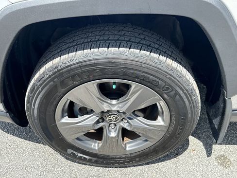 Used 2024 Toyota RAV4 XLE w/ Convenience Package image 13