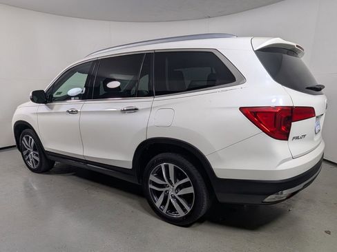Used 2018 Honda Pilot Elite image 5