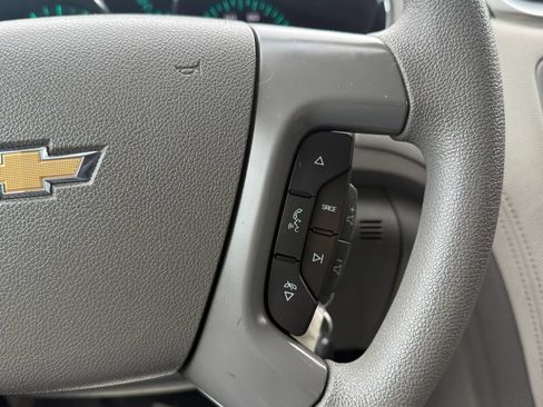 Used 2015 Chevrolet Traverse LS FWD image 13