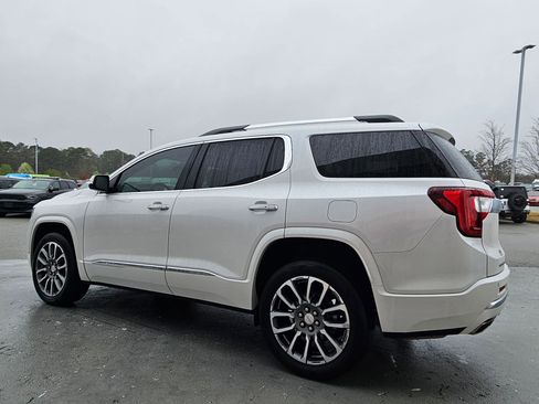 Used 2021 GMC Acadia Denali image 5