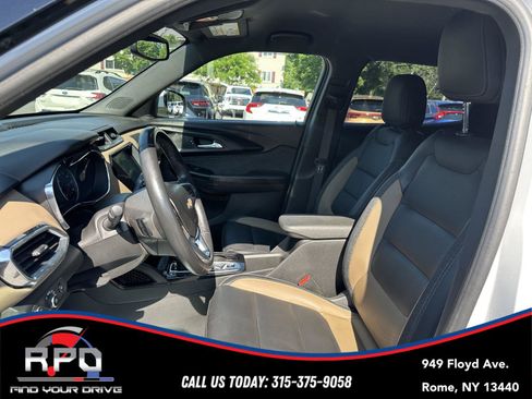 Used 2021 Chevrolet TrailBlazer ACTIV w/ Technology Package AWD/4WD image 10