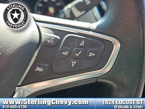 Used 2023 Chevrolet Equinox LS image 16