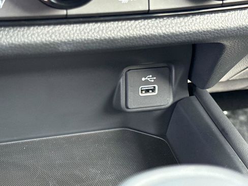 Certified 2025 Honda HR-V Sport image 23